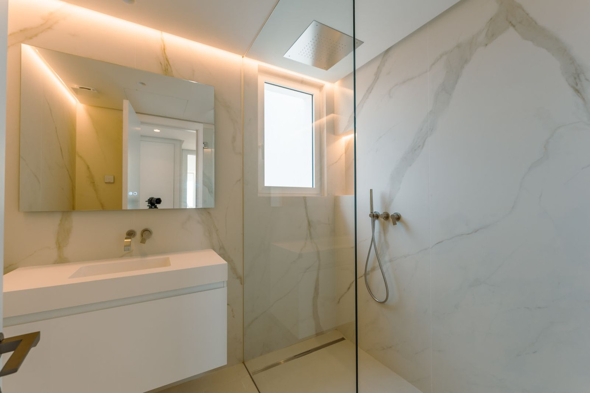 3 Bedroom Apartment for Sale in Ojén — 8