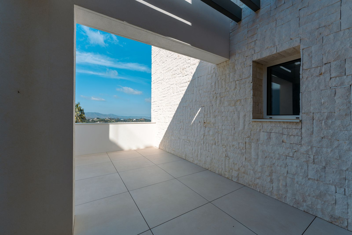 3 Bedroom Apartment for Sale in Ojén — 9