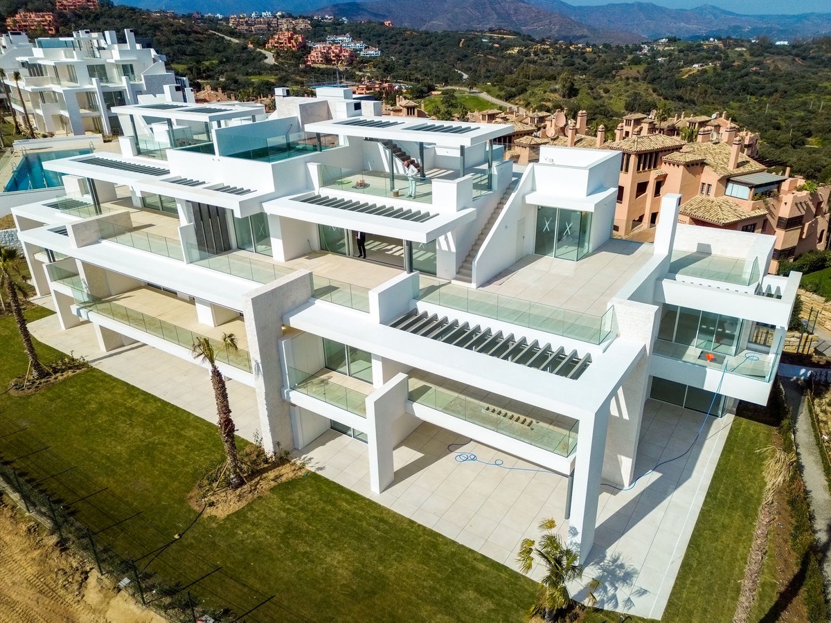 3 Bedroom Apartment for Sale in Ojén
