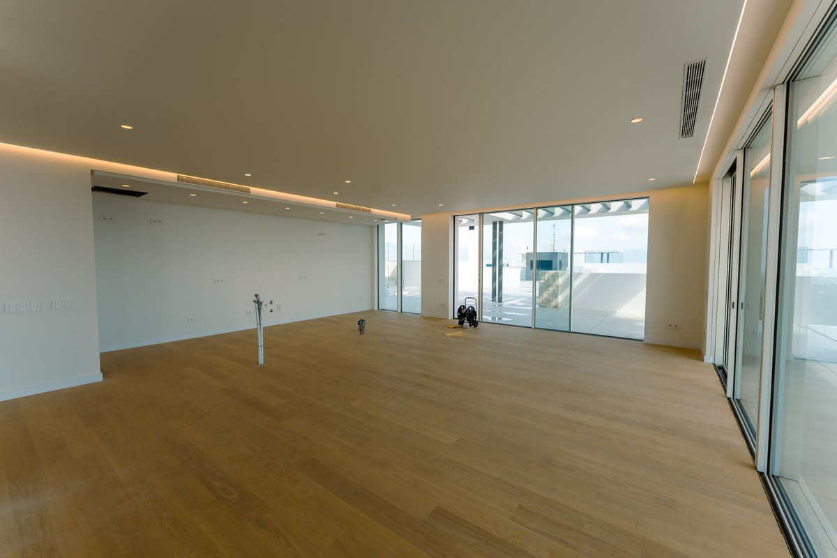 4 Bedroom Apartment for Sale in Ojén — 3