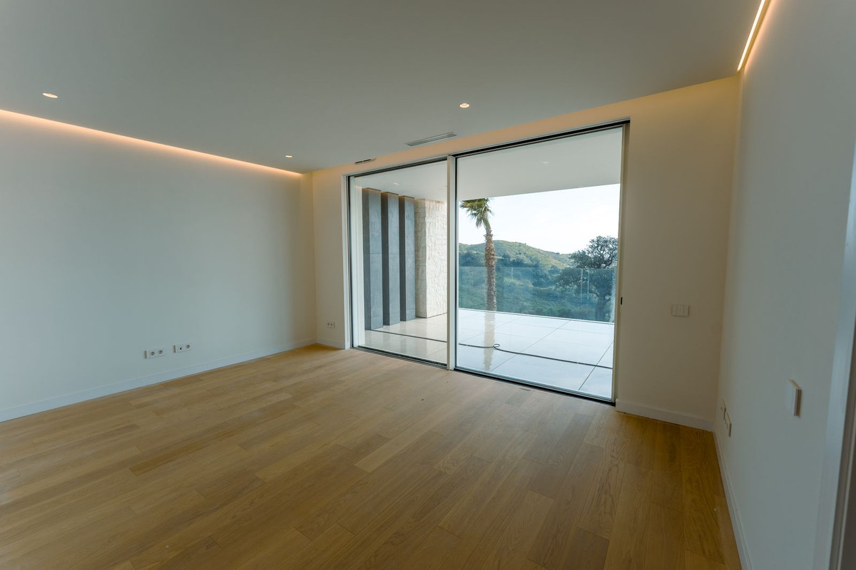 4 Bedroom Apartment for Sale in Ojén — 5