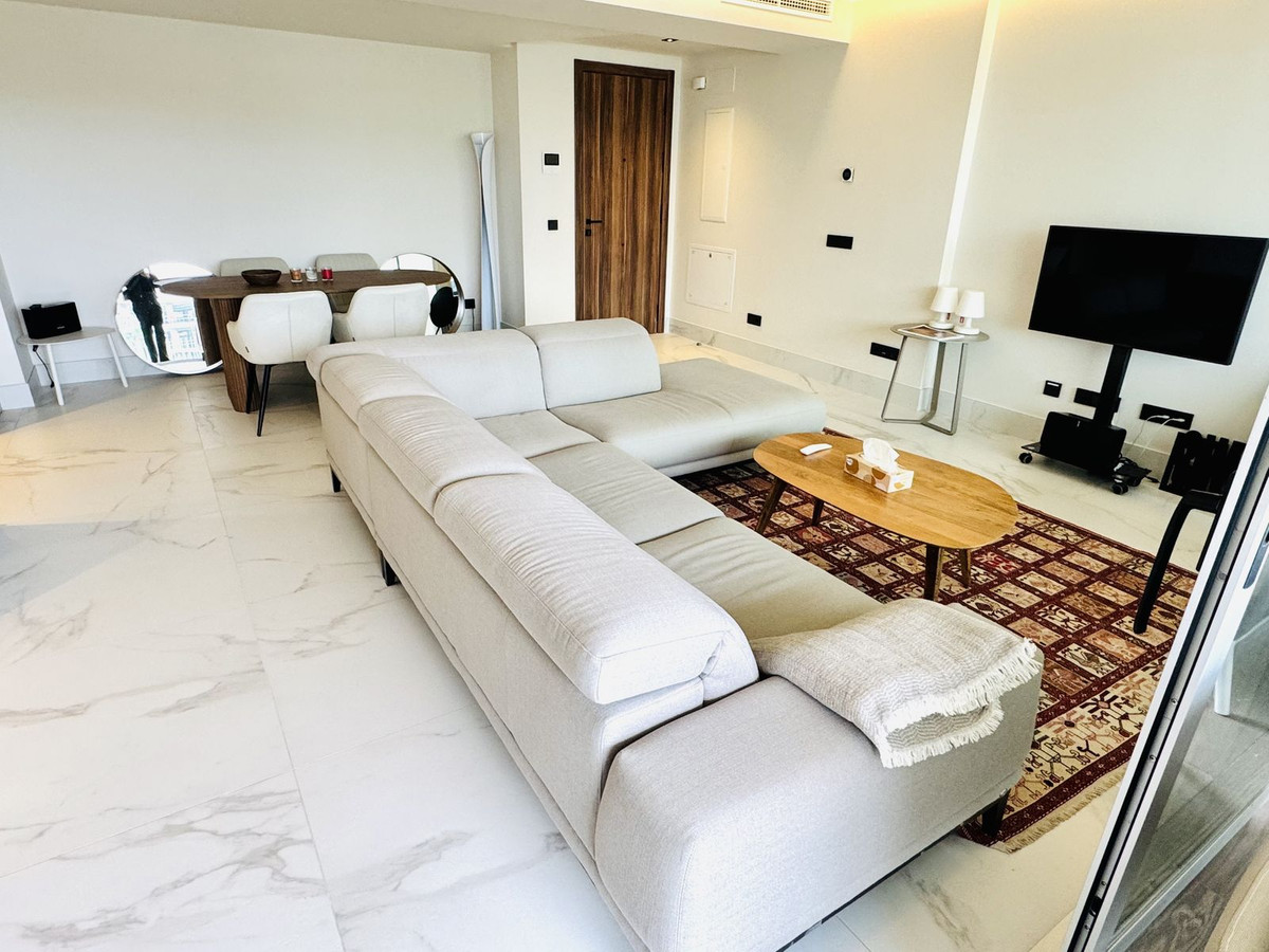 2 Bedroom Apartment for Sale in San Pedro de Alcántara