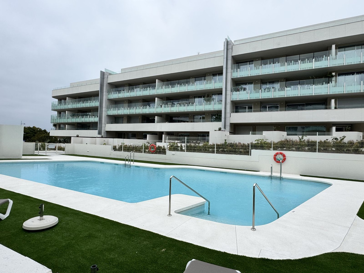 2 Bedroom Apartment for Sale in San Pedro de Alcántara — 6