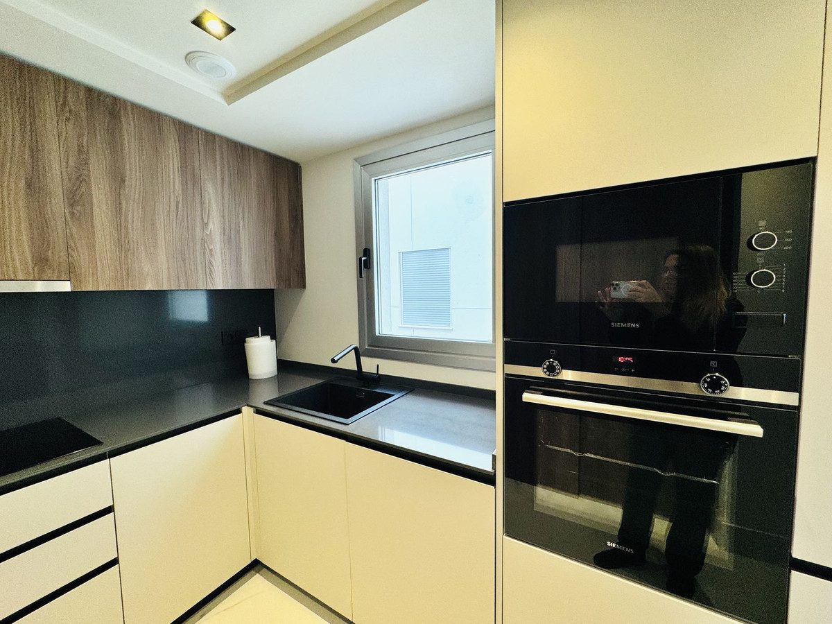 2 Bedroom Apartment for Sale in San Pedro de Alcántara — 7