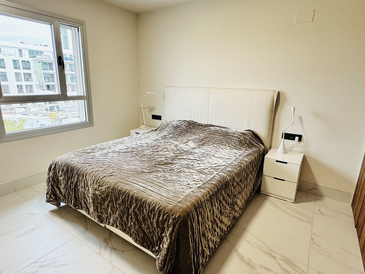 2 Bedroom Apartment for Sale in San Pedro de Alcántara — 8