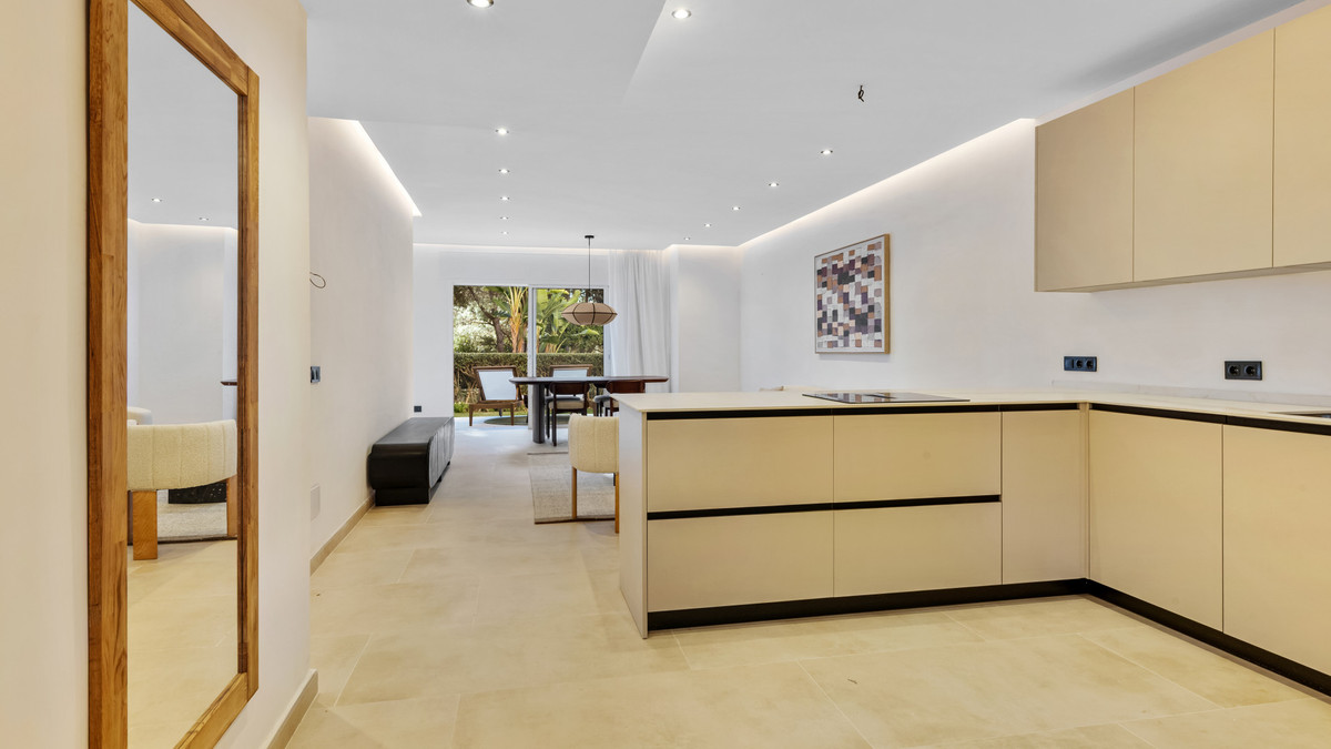 3 Bedroom Apartment for Sale in Nueva Andalucía — 9