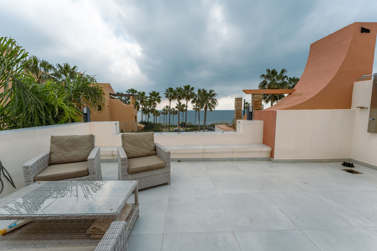 4 Bedroom Villa for Sale in New Golden Mile — 2