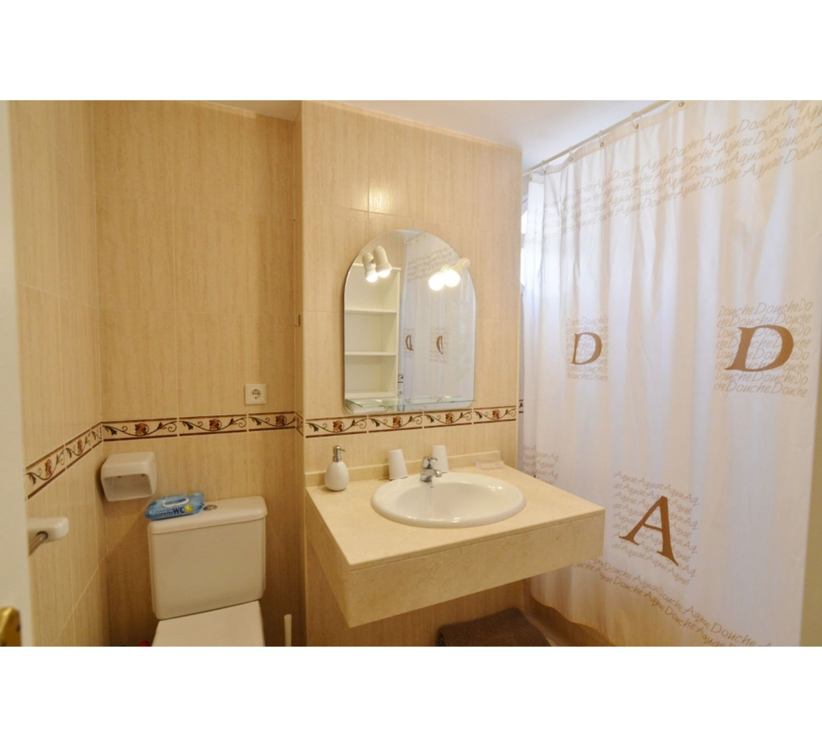 2 Bedroom Apartment for Sale in Nueva Andalucía — view 16
