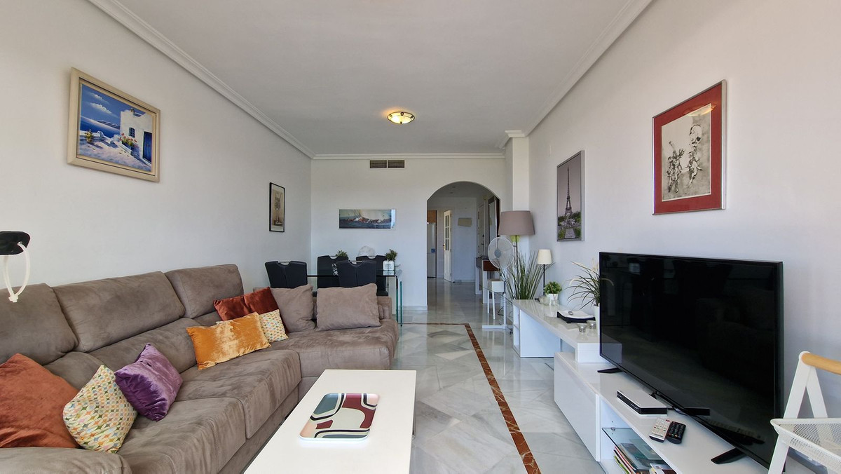 2 Bedroom Apartment for Sale in Nueva Andalucía — view 17