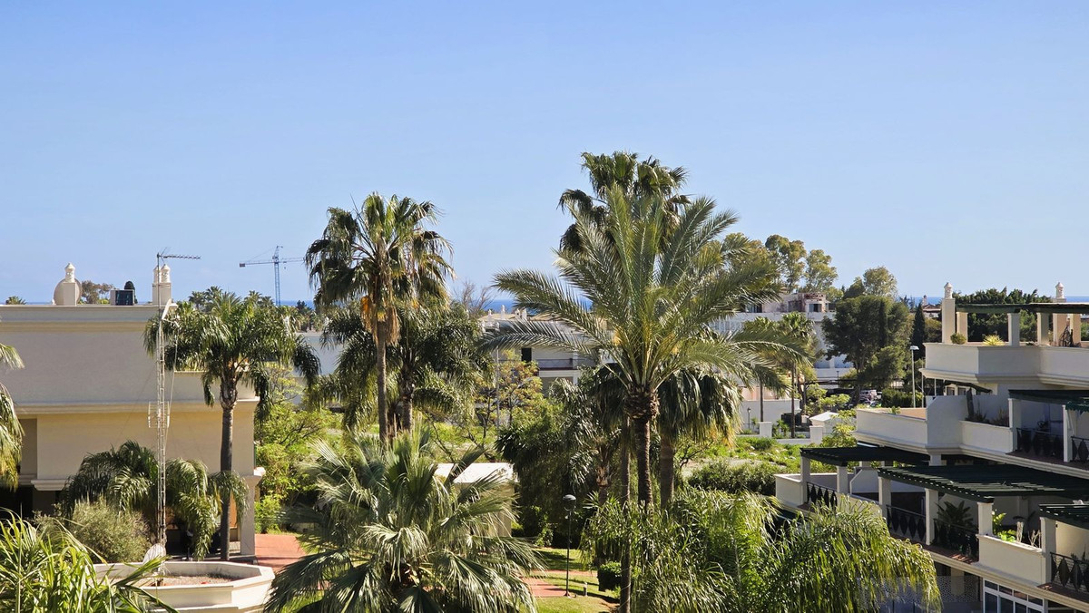 2 Bedroom Apartment for Sale in Nueva Andalucía — view 20