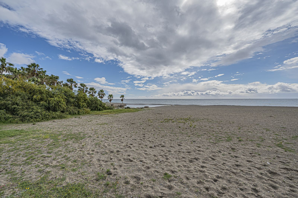 Plot for Sale in Costalita