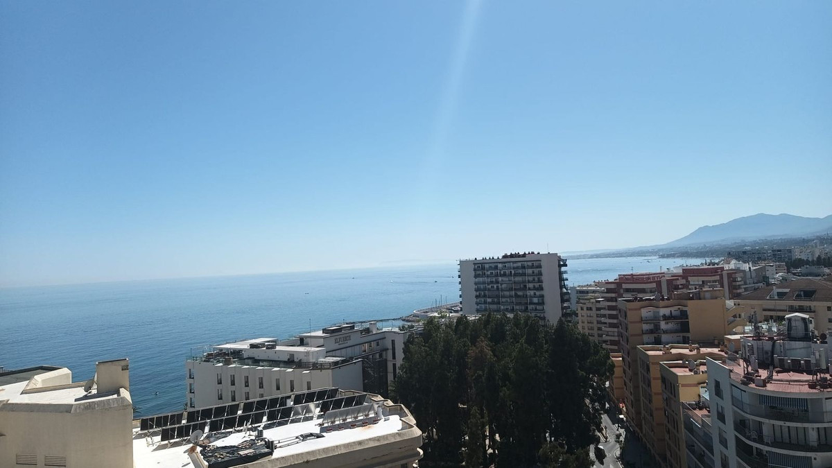 3 Bedroom Apartment for Sale in Marbella — 9