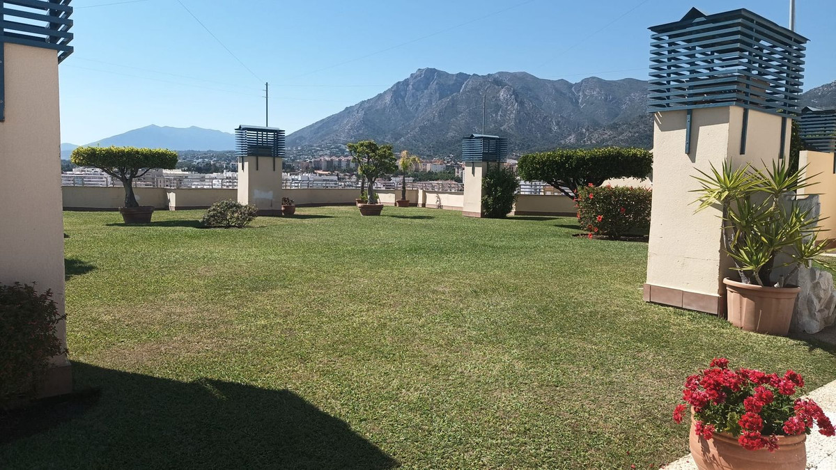 3 Bedroom Apartment for Sale in Marbella — view 10