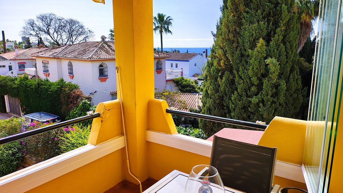 2 Bedroom Apartment for Sale in Marbella — 2