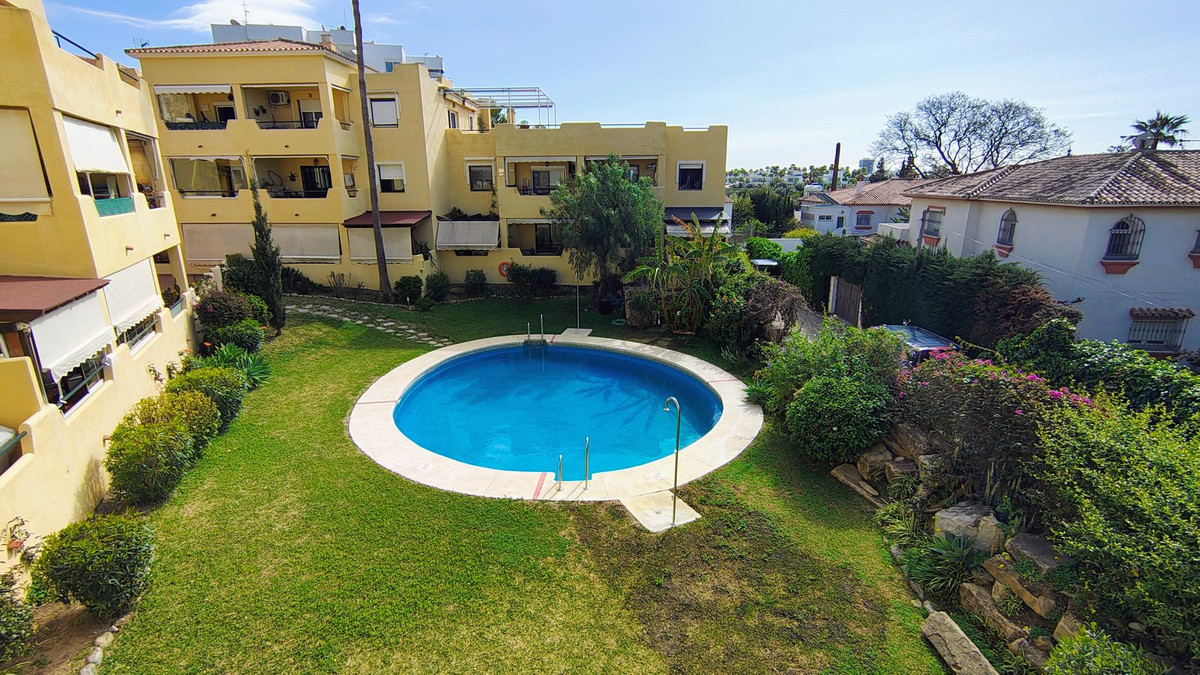 2 Bedroom Apartment for Sale in Marbella — view 10