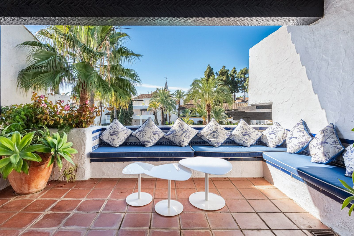 2 Bedroom Apartment for Sale in Marbella