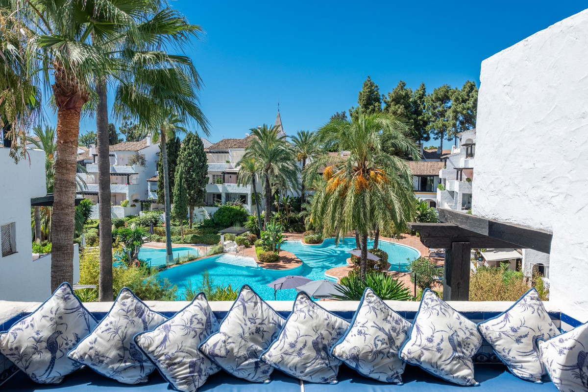2 Bedroom Apartment for Sale in Marbella — 4