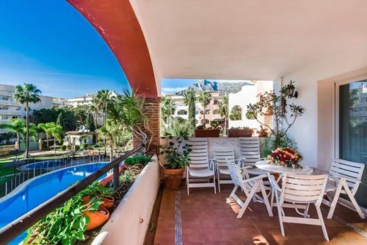 4 Bedroom Apartment for Sale in Marbella — 3