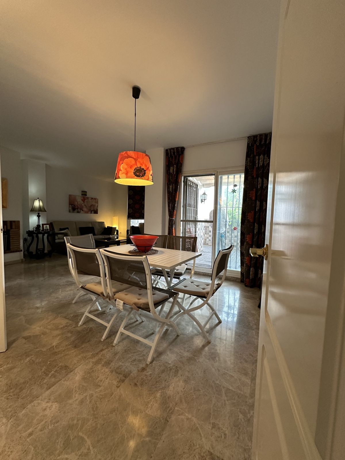 3 Bedroom Apartment for Sale in Puerto Banús — 3