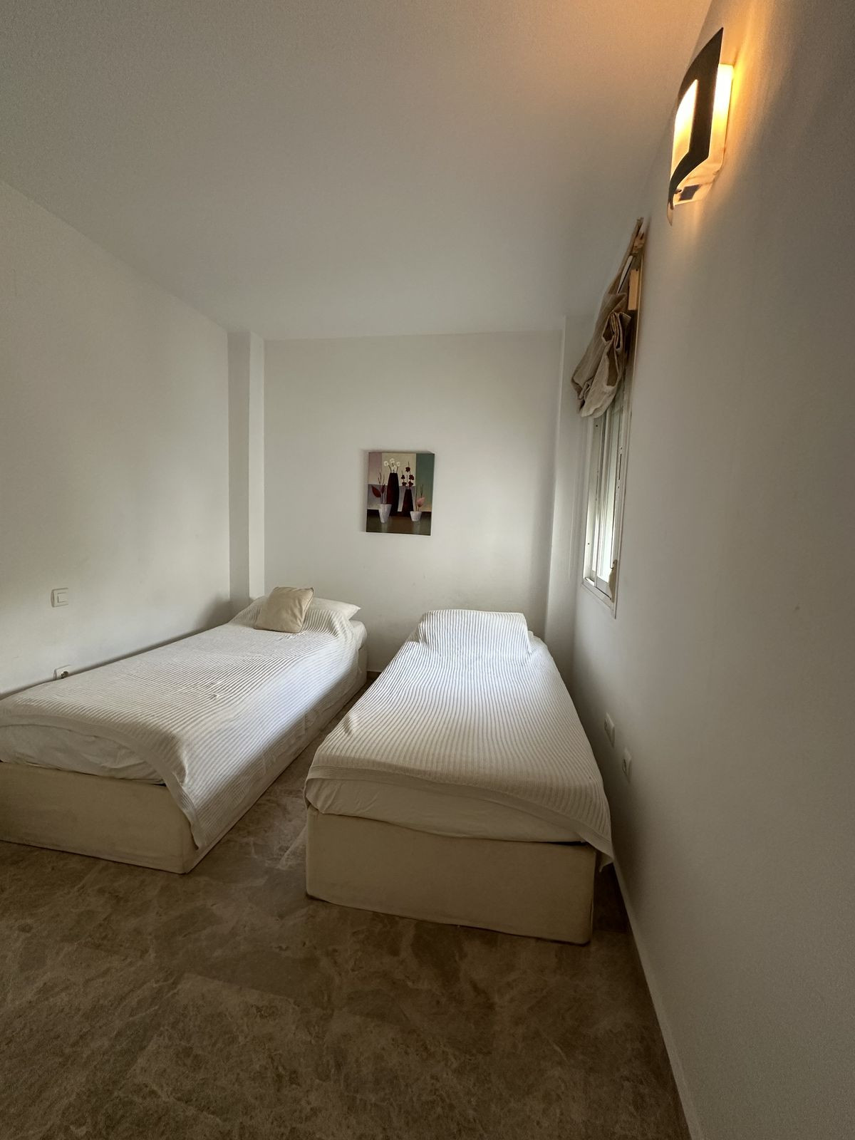 3 Bedroom Apartment for Sale in Puerto Banús — view 10