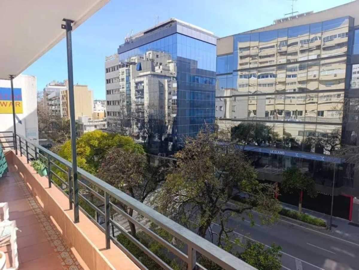 4 Bedroom Apartment for Sale in Marbella