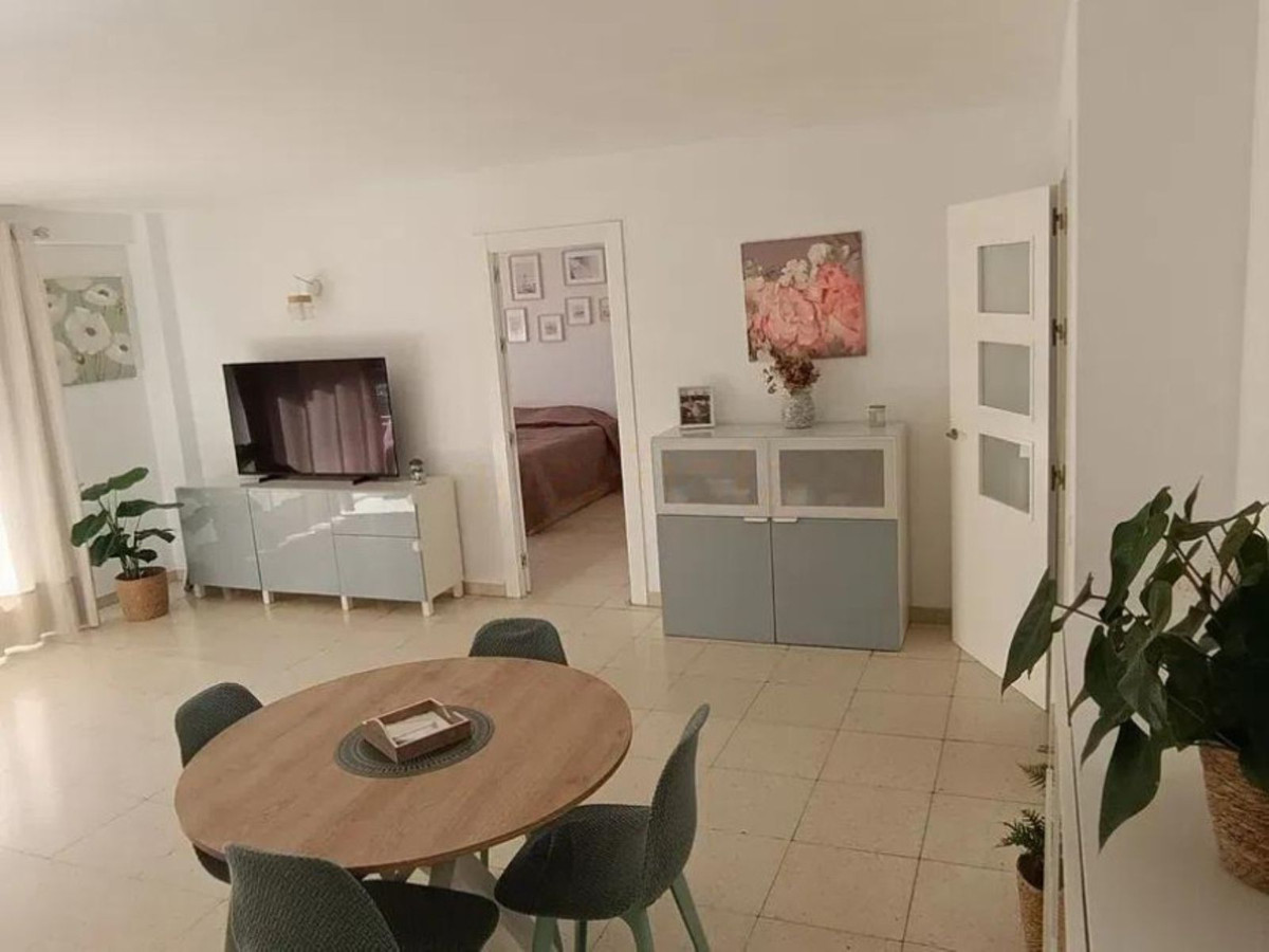 4 Bedroom Apartment for Sale in Marbella — 5
