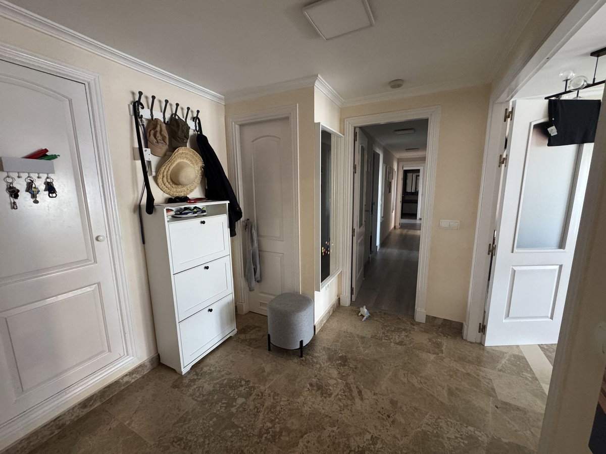 3 Bedroom Apartment for Sale in San Pedro de Alcántara — 4