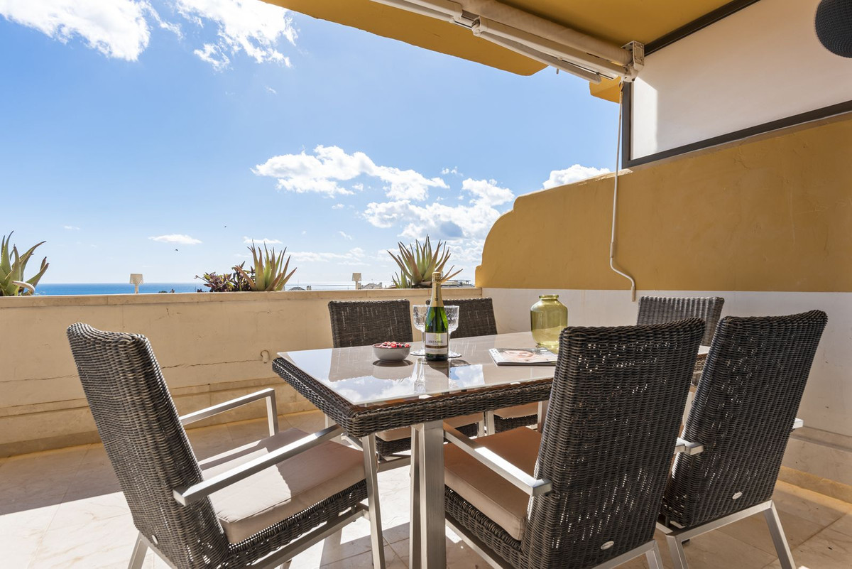 2 Bedroom Apartment for Sale in Estepona — 3