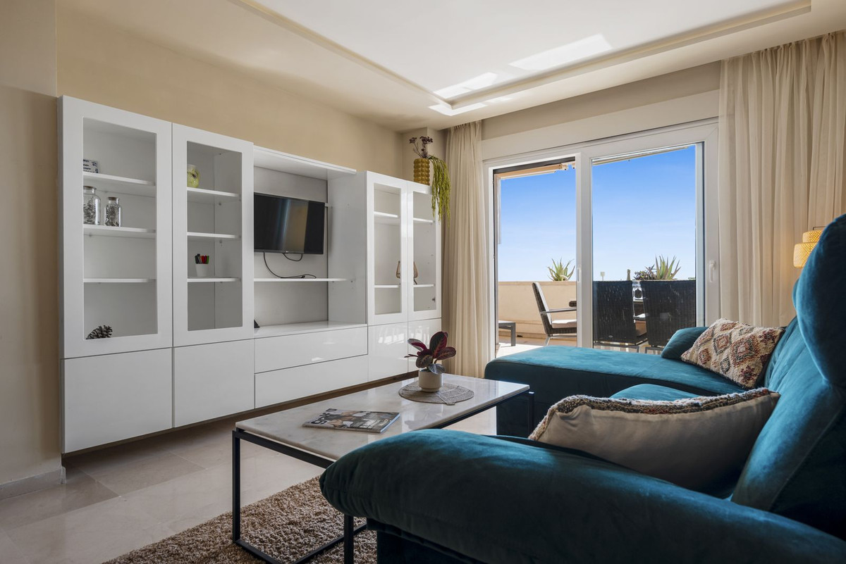 2 Bedroom Apartment for Sale in Estepona — 5