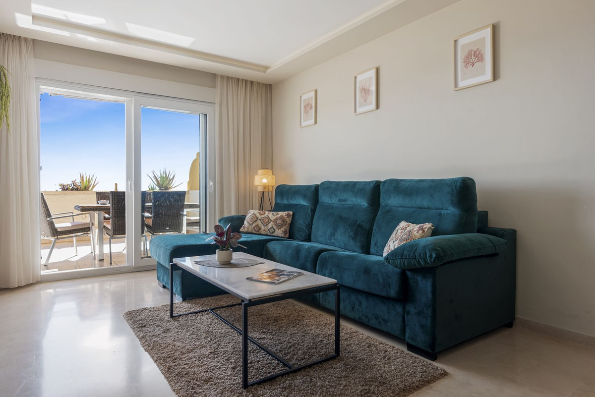2 Bedroom Apartment for Sale in Estepona — 7