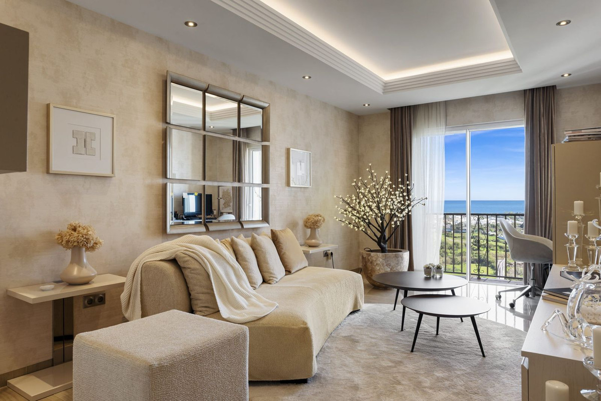 4 Bedroom Apartment for Sale in Benahavís — 6