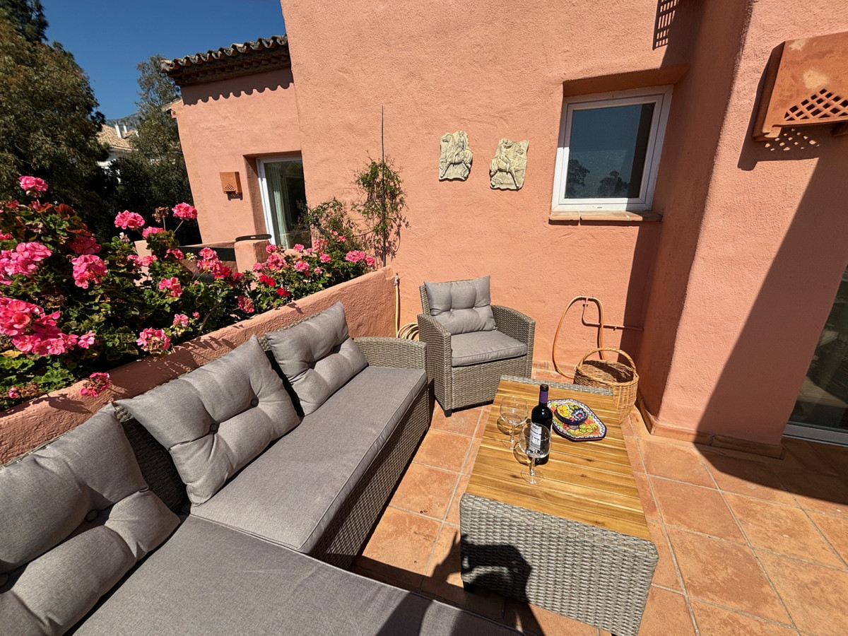 3 Bedroom Apartment for Sale in Marbella — 3