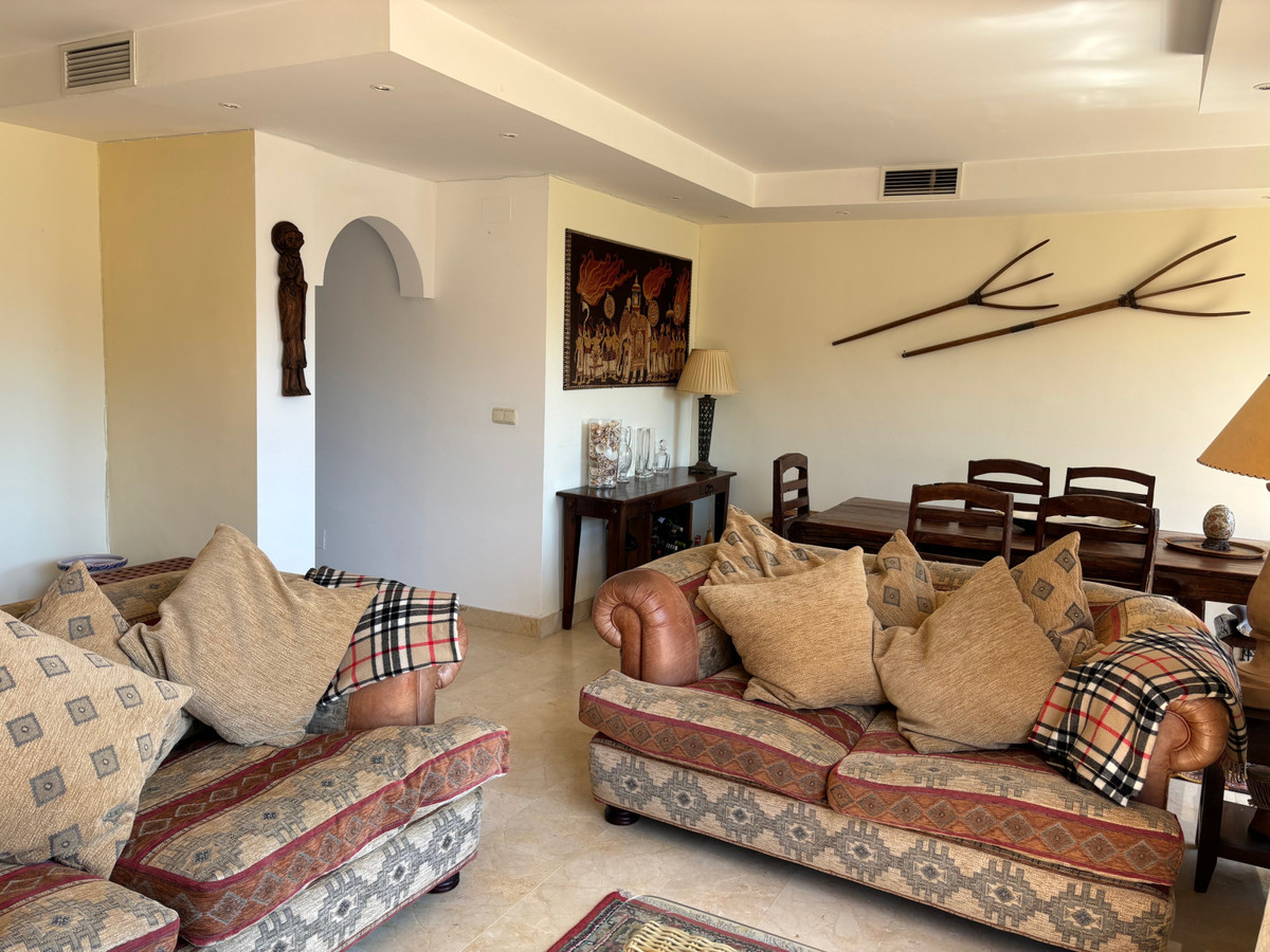 3 Bedroom Apartment for Sale in Marbella — 8