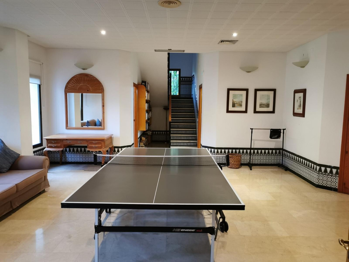 2 Bedroom Apartment for Sale in Nueva Andalucía — view 16