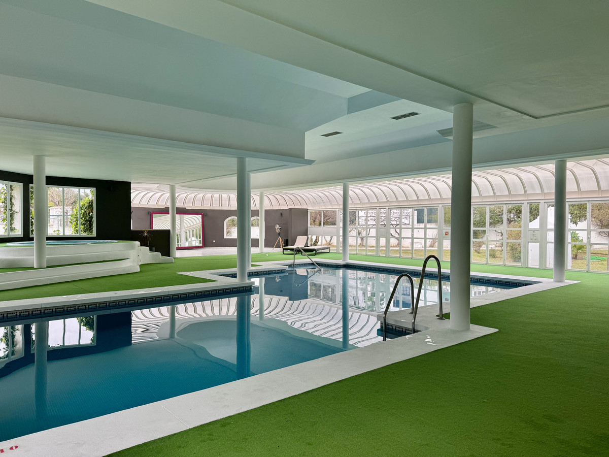 2 Bedroom Apartment for Sale in Nueva Andalucía — view 17