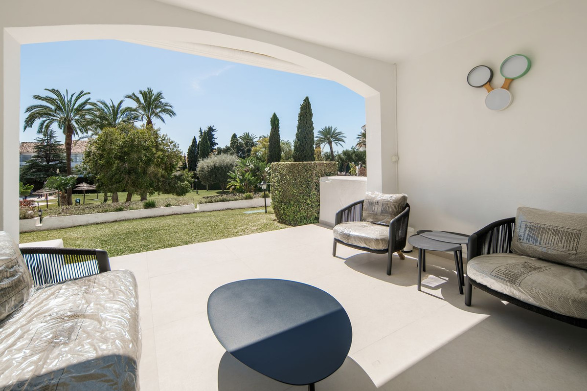 3 Bedroom Apartment for Sale in Nueva Andalucía — 5