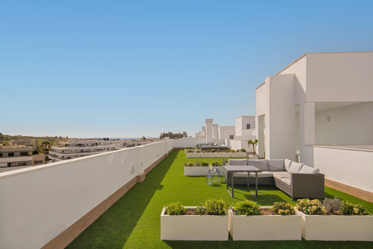 2 Bedroom Apartment for Sale in Nueva Andalucía — view 16
