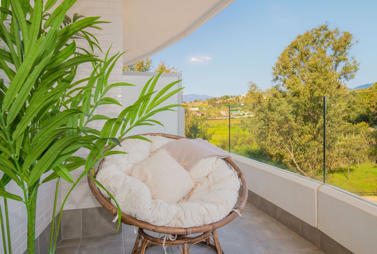 2 Bedroom Apartment for Sale in Nueva Andalucía — view 20