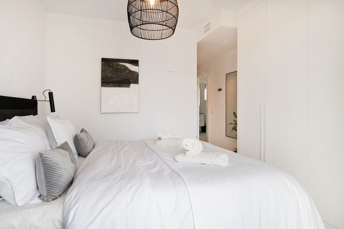 2 Bedroom Apartment for Sale in Nueva Andalucía — view 7