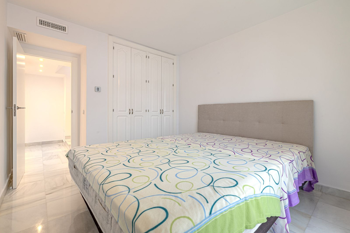 3 Bedroom Villa for Sale in Nueva Andalucía — view 19
