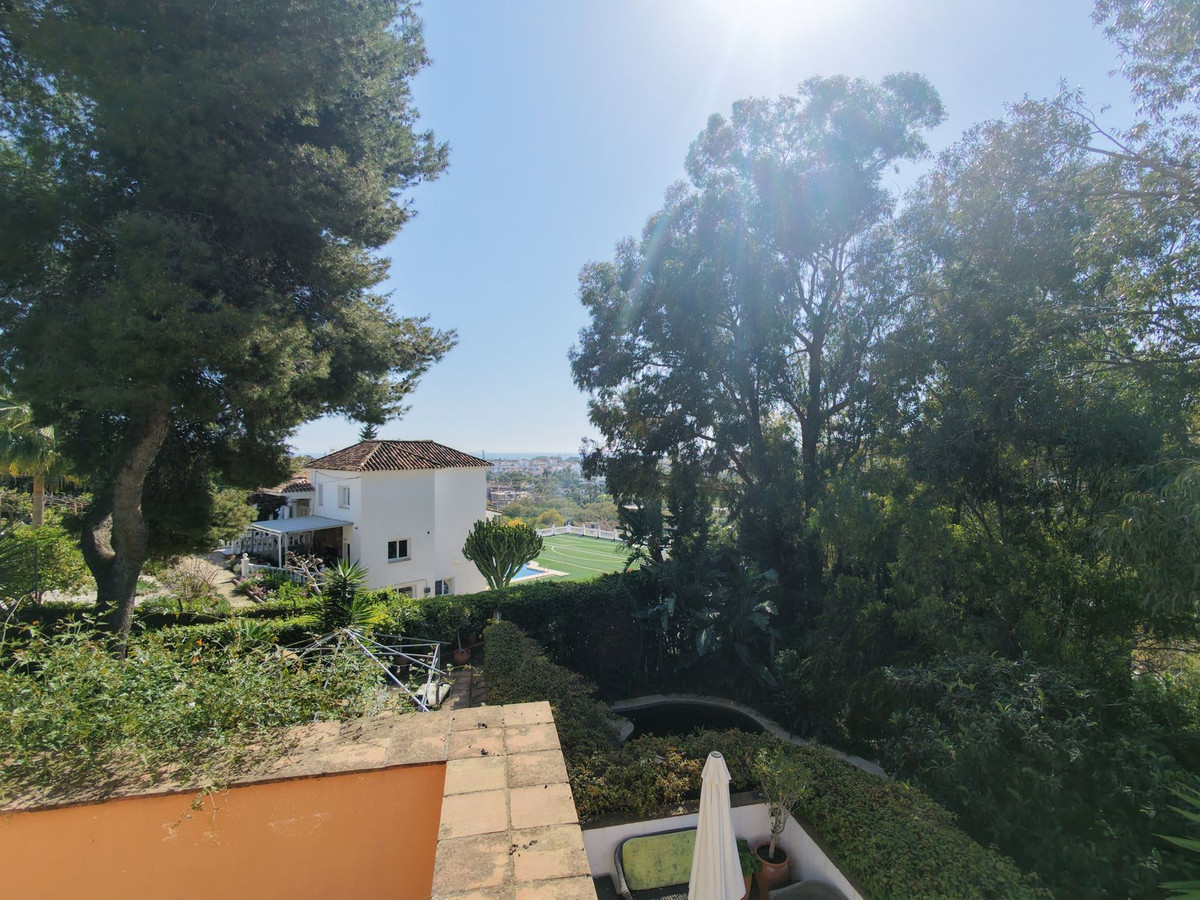 6 Bedroom Villa for Sale in Atalaya — 3