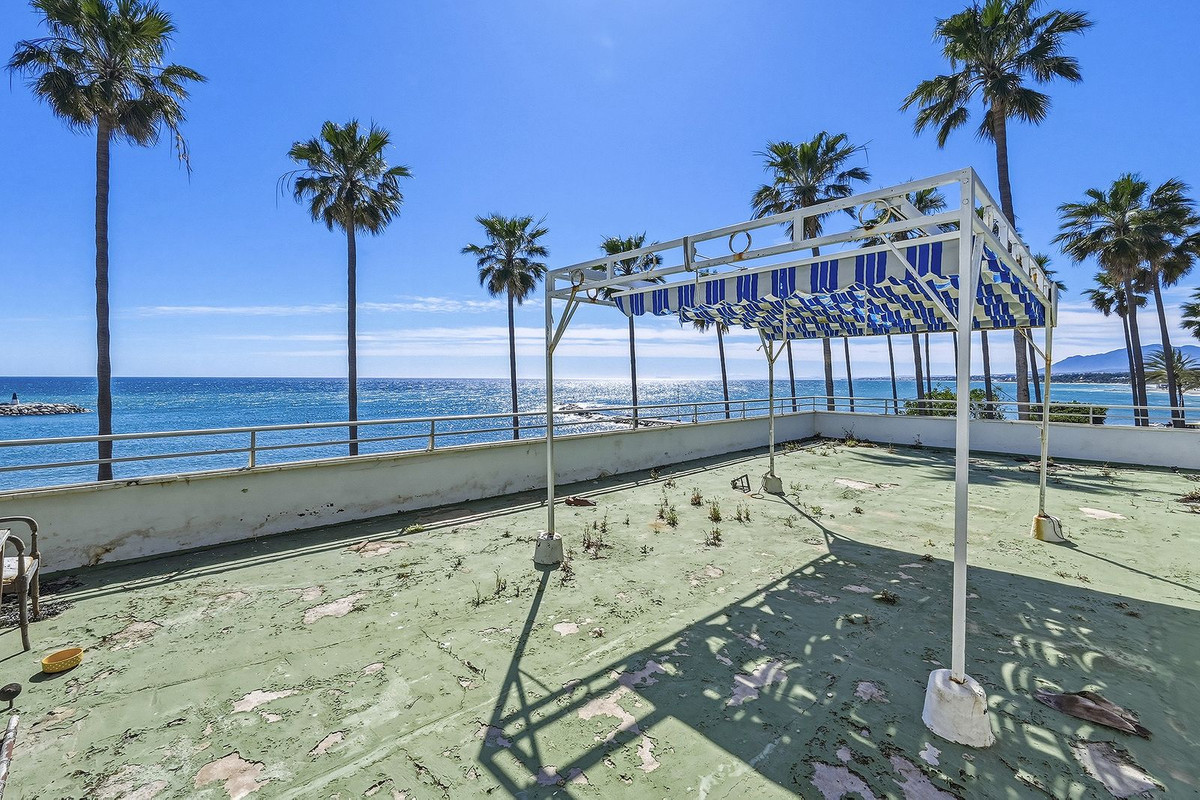 5 Bedroom Apartment for Sale in Marbella — 4