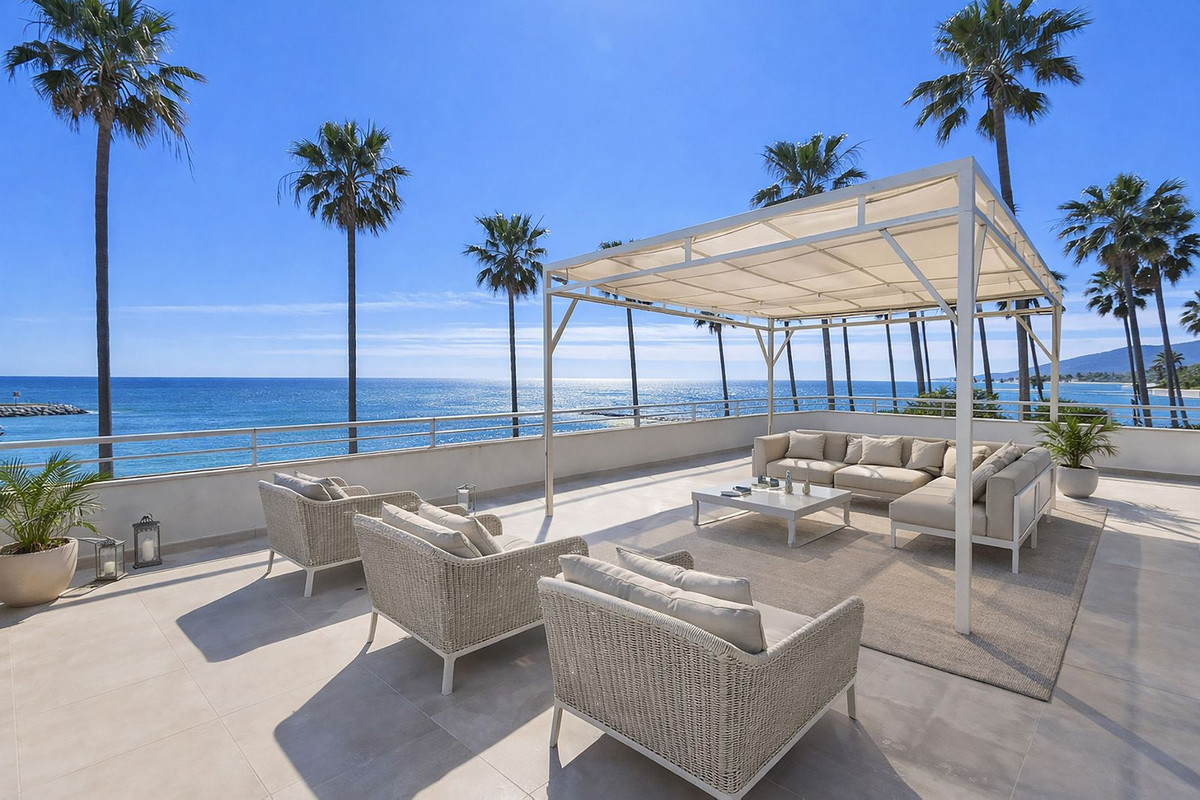 5 Bedroom Apartment for Sale in Marbella — 5