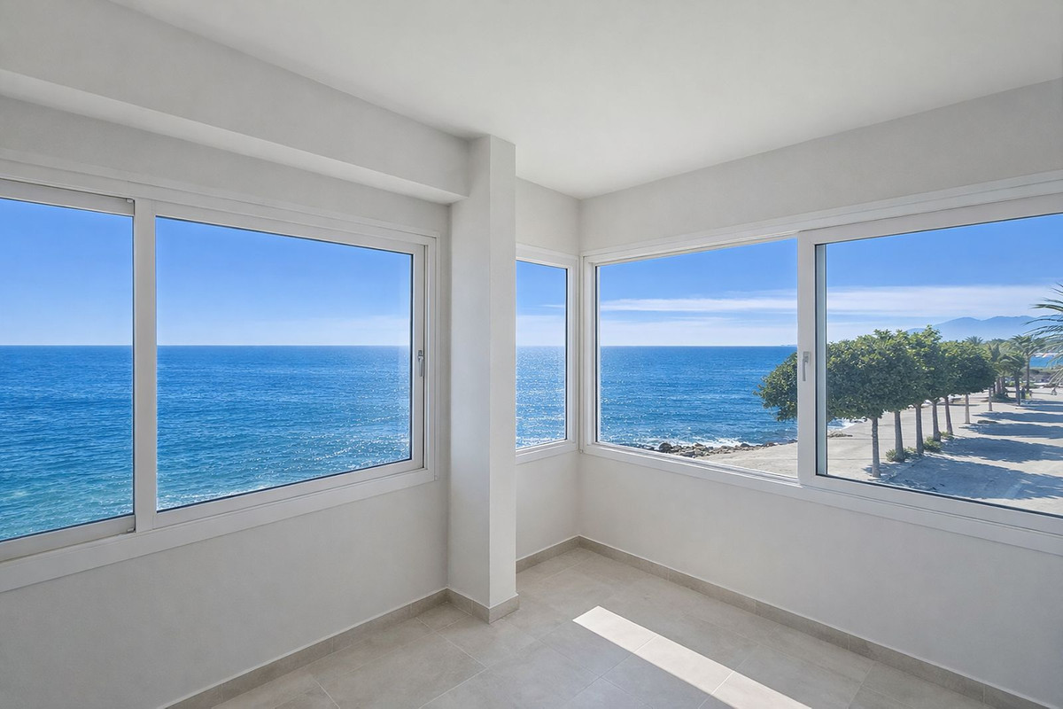 5 Bedroom Apartment for Sale in Marbella — 9