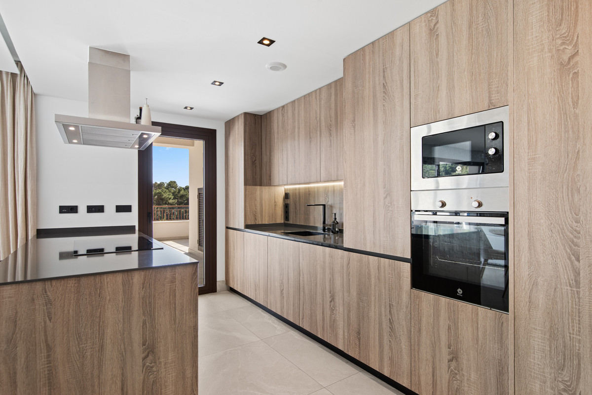 3 Bedroom Apartment for Sale in Istán — view 12