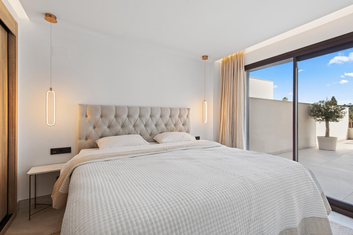 3 Bedroom Apartment for Sale in Istán — view 14