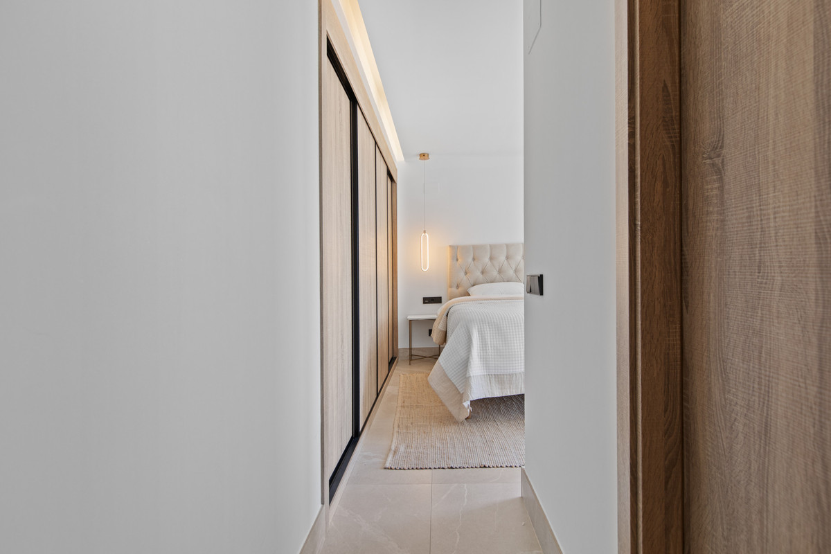 3 Bedroom Apartment for Sale in Istán — view 15