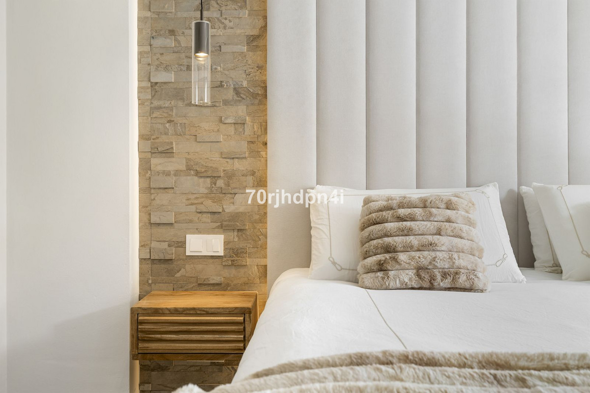 3 Bedroom Apartment for Sale in Nueva Andalucía — 8