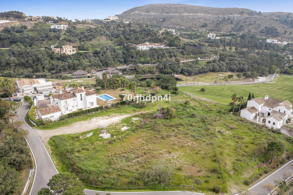 3 Bedroom Plot for Sale in Benahavís — 6