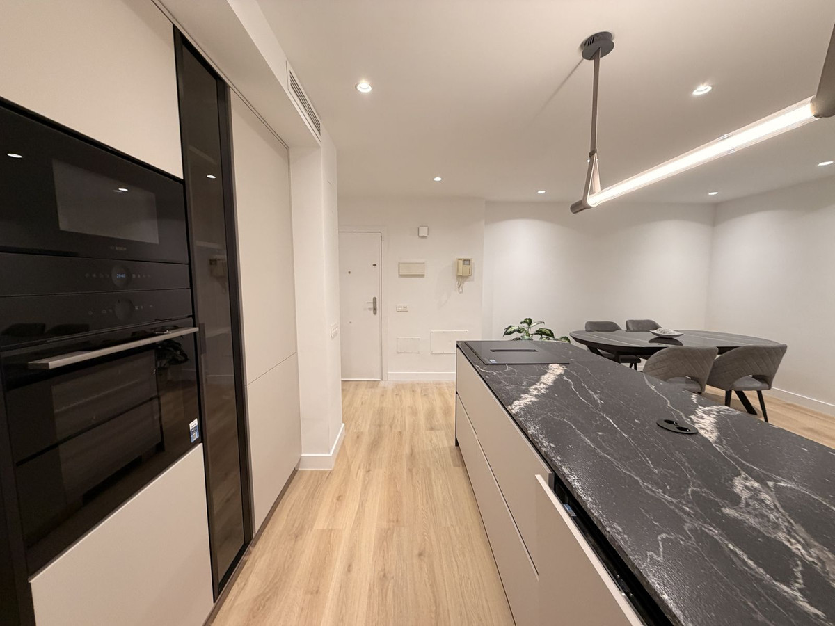 3 Bedroom Apartment for Sale in Nueva Andalucía — 4